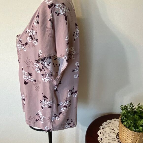 ❤️GF Collection Floral Blouse - Picture 3 of 6